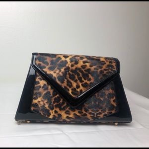 PINUP COUTURE CHEVRON PURSE LEOPARD